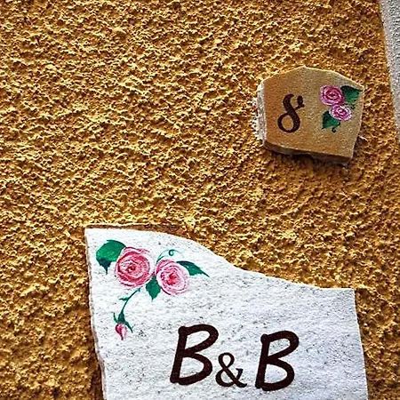 B&B Colti Di Rosa 카스텔사르도